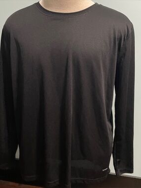 Black Xtek XL long sleeve shirt